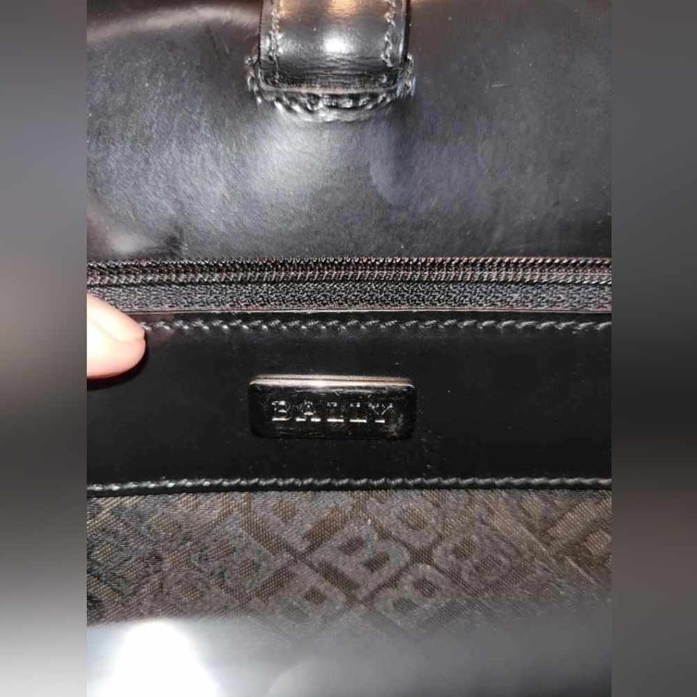 Bally large laptop tablet bag. - Picture 11 of 14